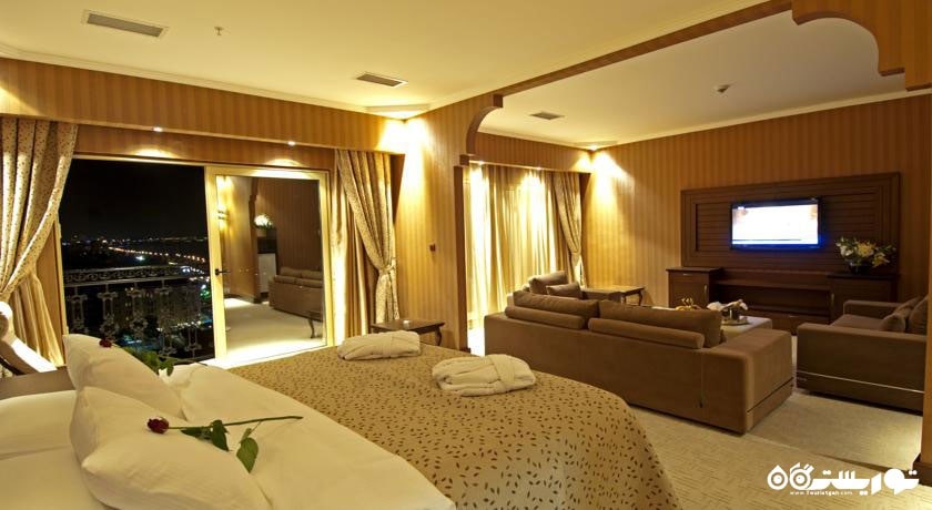 تخت بزرگ سوئیت پرینس